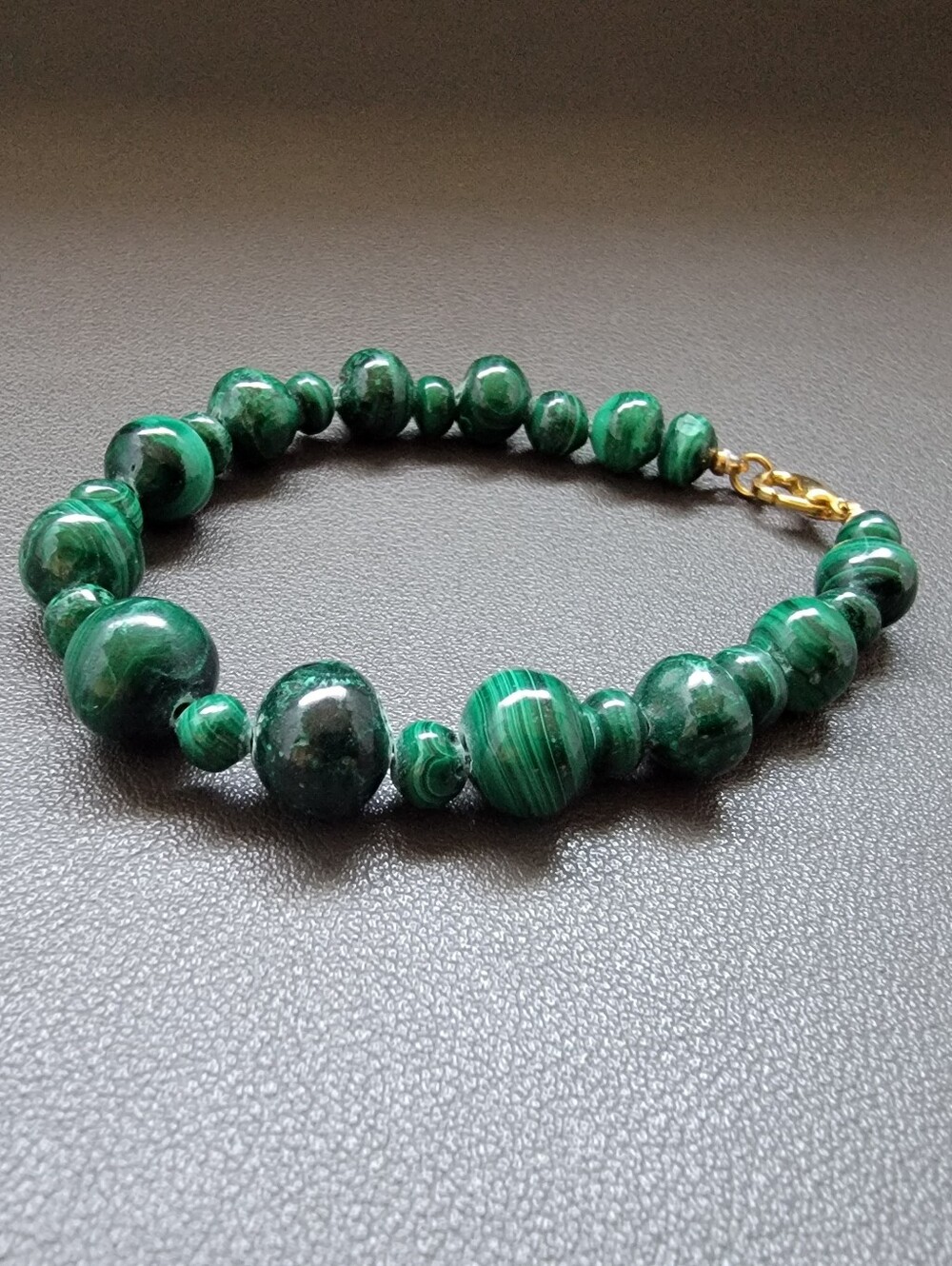 Vintage Genuine Malachite Beaded Bracelet | Graduated Green Stone Beads